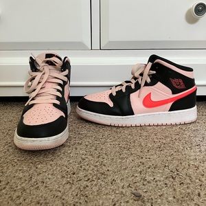 COPY - Air Jordan 1 Mid